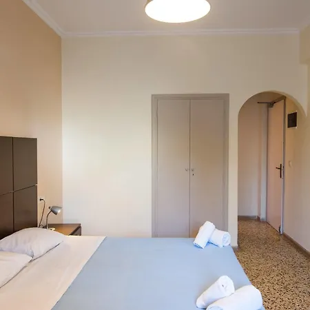 Blue Boutique Hotel Kamari (Santorini)